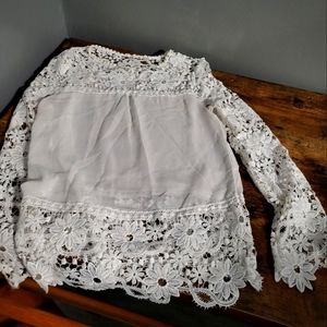 White long sleeve blouse